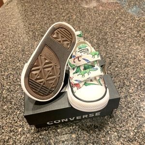 Dinosaur Baby Converse Size 3